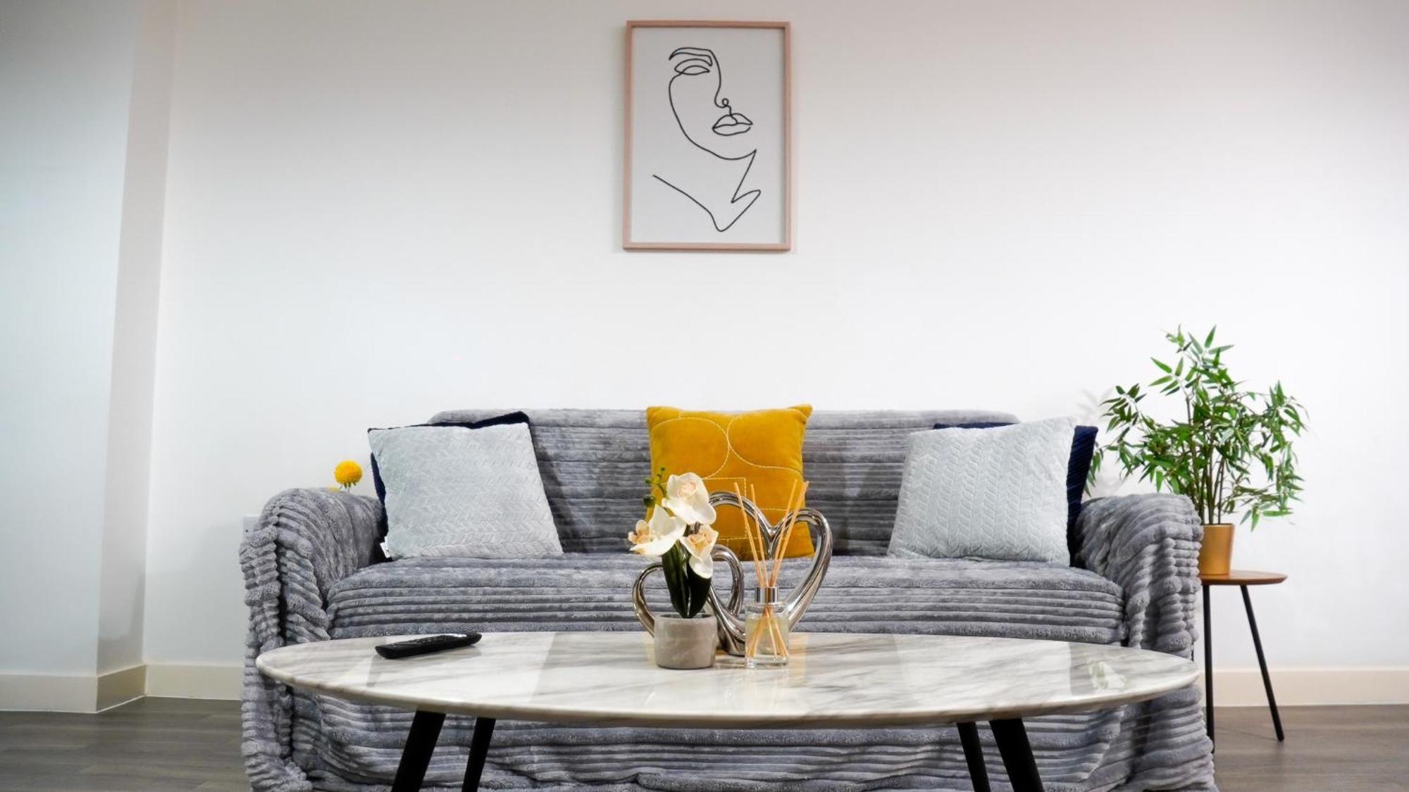 Manchester City Centre Apt With Balcony & Free Parking - Including Free 1-Hour Late Check-Out For Bookings On The 29Th 31St May, Justeat Voucher For 2-Night Stays Minimum! Манчестър Екстериор снимка
